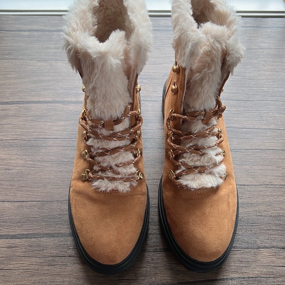 Worn Once! J. Crew Factory Faux-Fur Winter Hiking Boots! - Picture 4 of 11